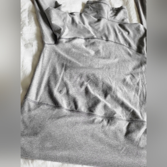 Lululemon top - Picture 8 of 8